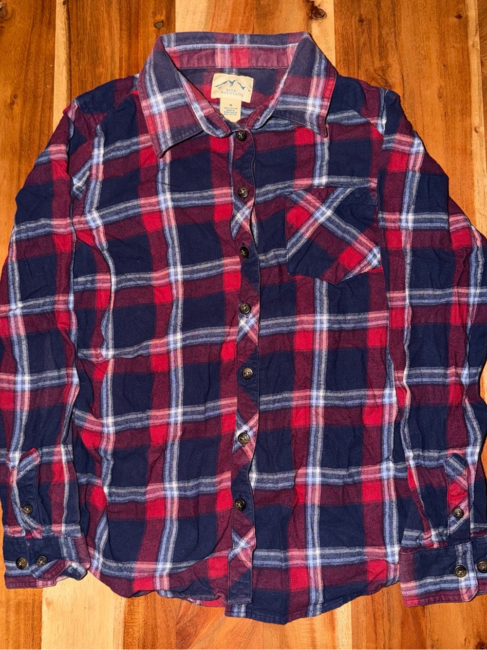 Men's Blue Mountain Red & Navy Plaid Button-Up Shirt size M.   #021
